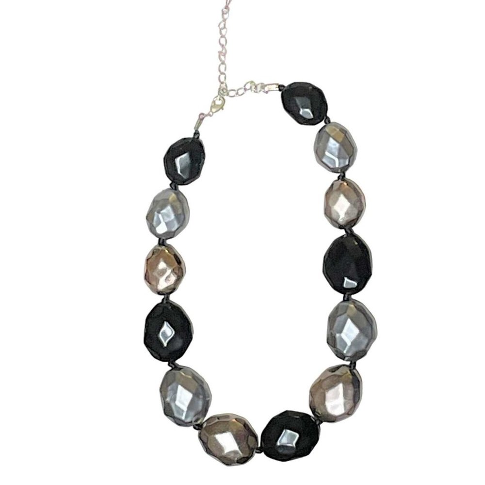 Chunky Pebble Women's Necklace - Picture 3 of 3